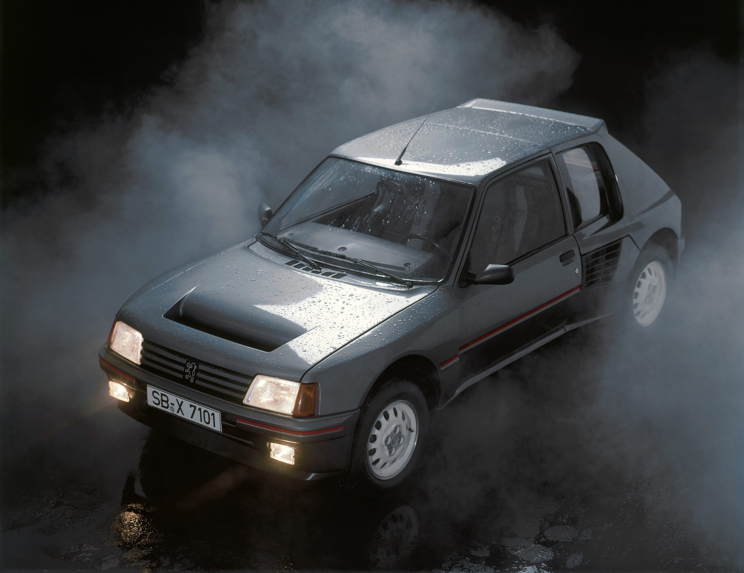The best Group B homologation cars: Peugeot 205 T16